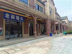 花溪孟关碧桂园1期别墅区英伦商业街房东直租门面 无转让费